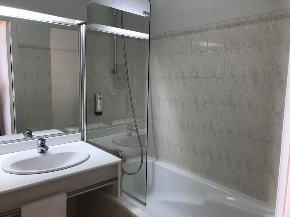 Logis La Villa Des Houx Aumale Екстериор снимка