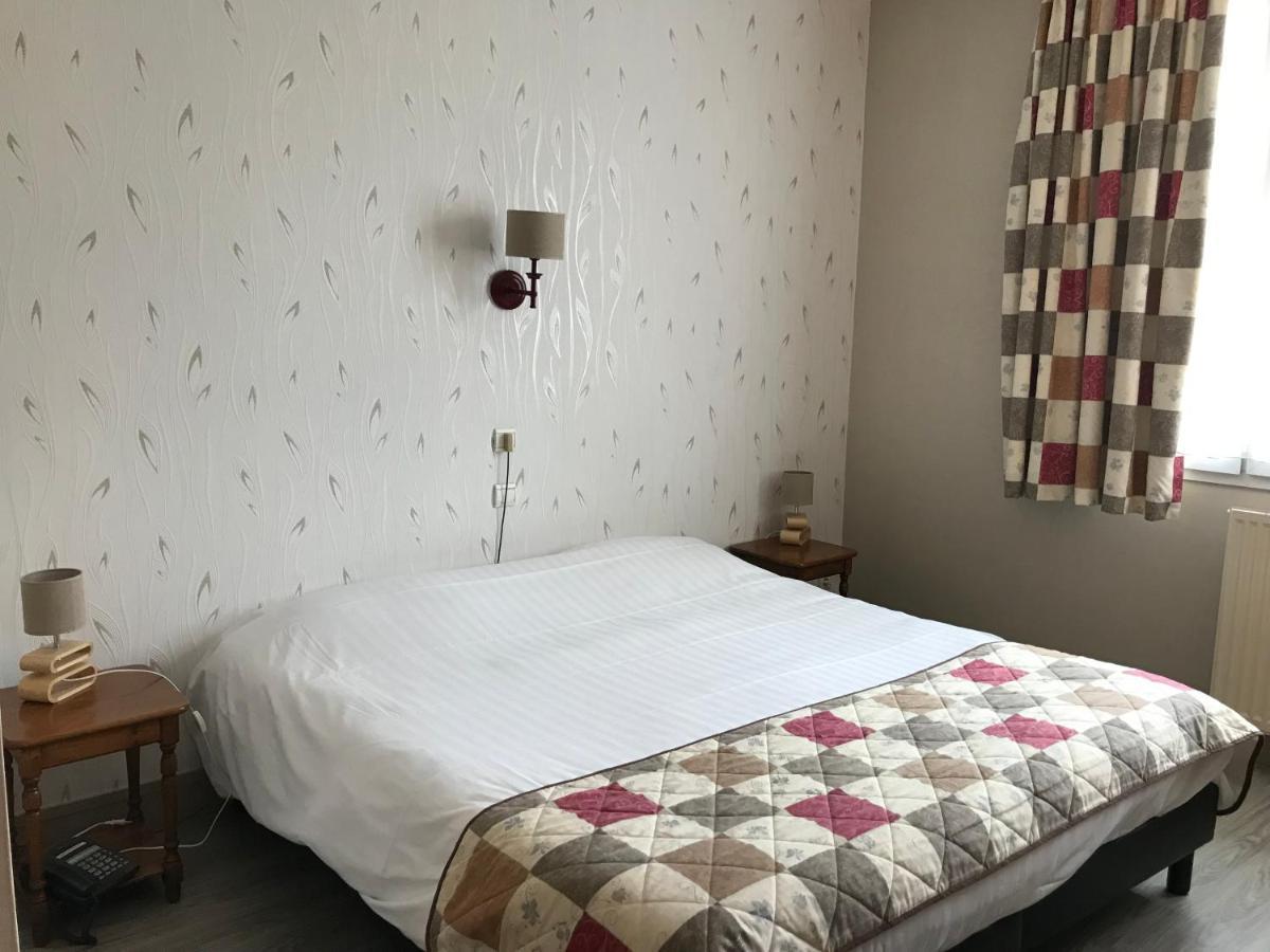Logis La Villa Des Houx Aumale Екстериор снимка