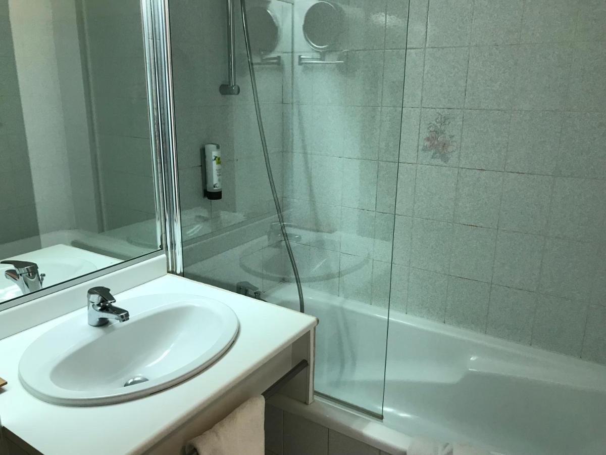 Logis La Villa Des Houx Aumale Екстериор снимка