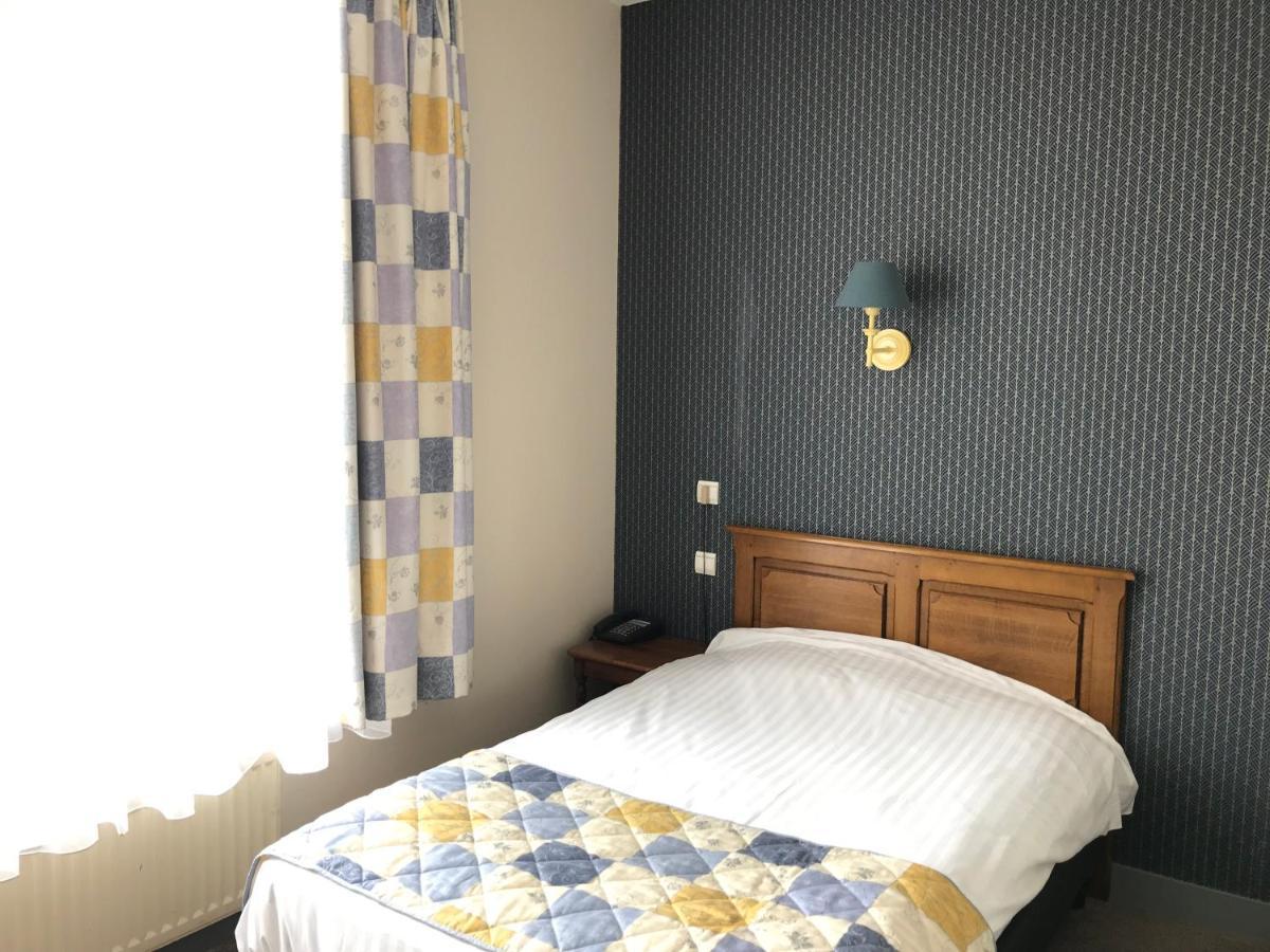 Logis La Villa Des Houx Aumale Екстериор снимка
