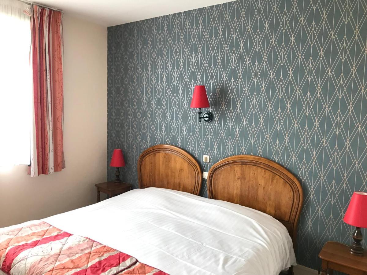 Logis La Villa Des Houx Aumale Екстериор снимка